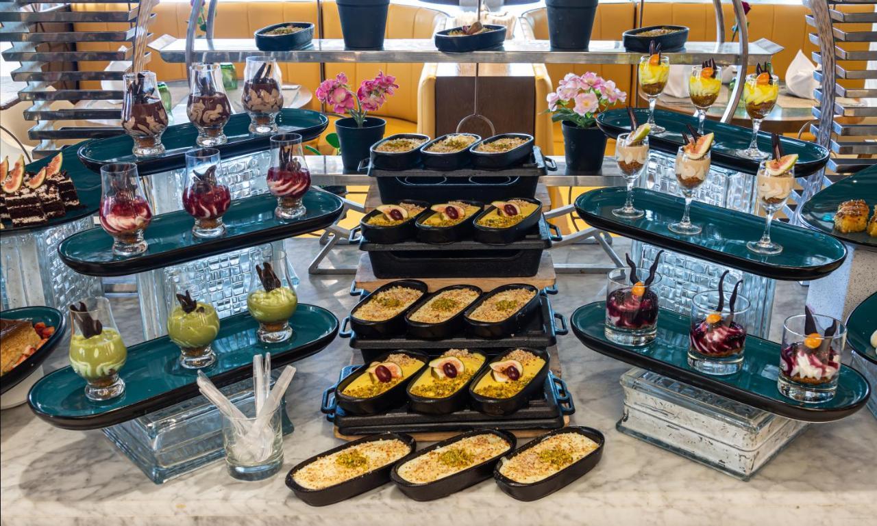 Narcissus Obhur Resort & Spa Cidde Dış mekan fotoğraf A dessert buffet